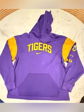 Nike LSU Tigers Sweatshirt Hoodie in Purple Size Medium
